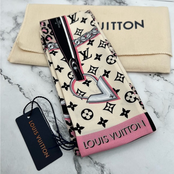 Louis Vuitton Wild at Heart Bandeau New w Tags - Picture 2 of 11